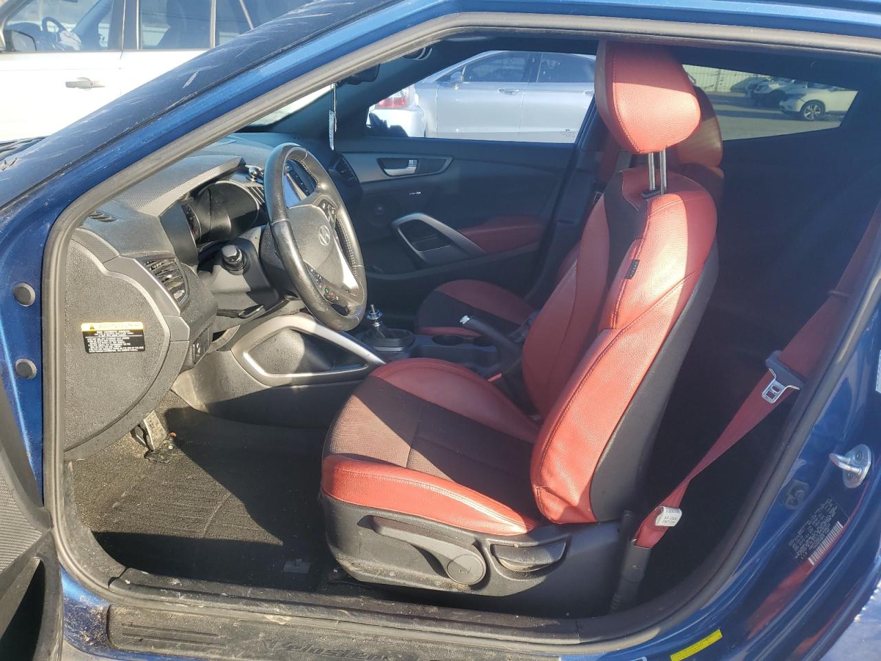 2016 Hyundai Veloster - Image 7