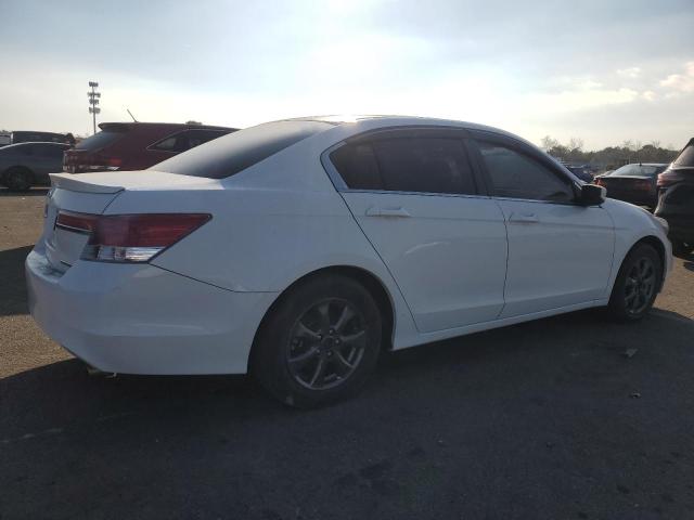 Седаны HONDA ACCORD 2012 Белый
