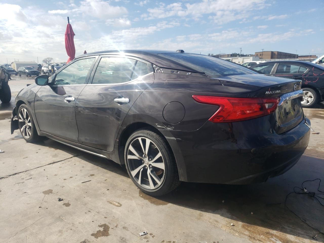 2016 Nissan Maxima - Image 2