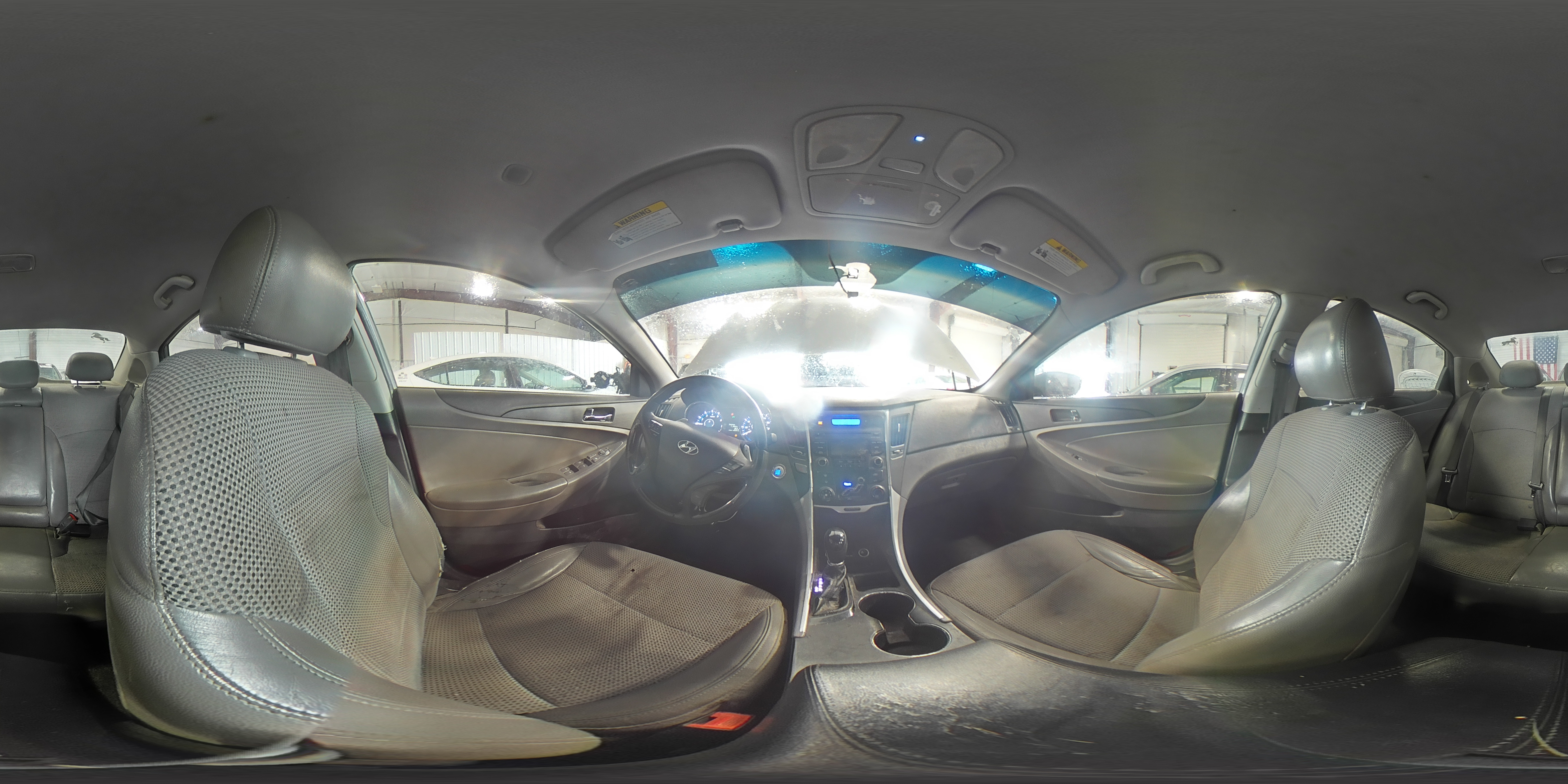 2012 Hyundai Sonata - Image 14