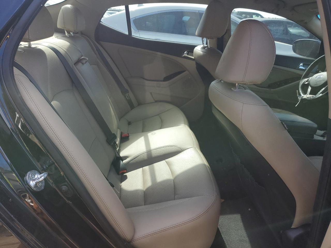 2012 Kia Optima - Image 10