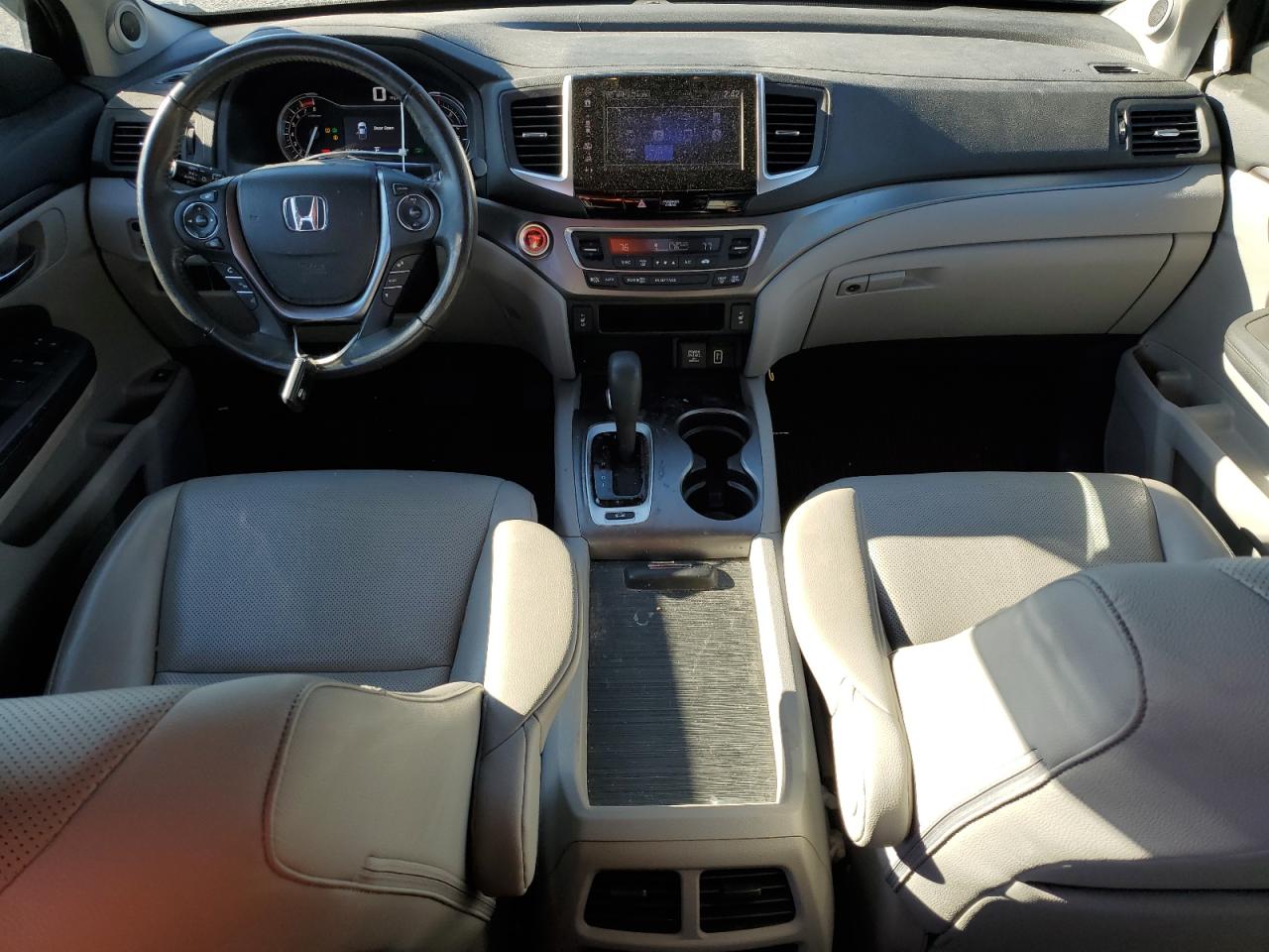 2019 Honda Ridgeline - Image 8