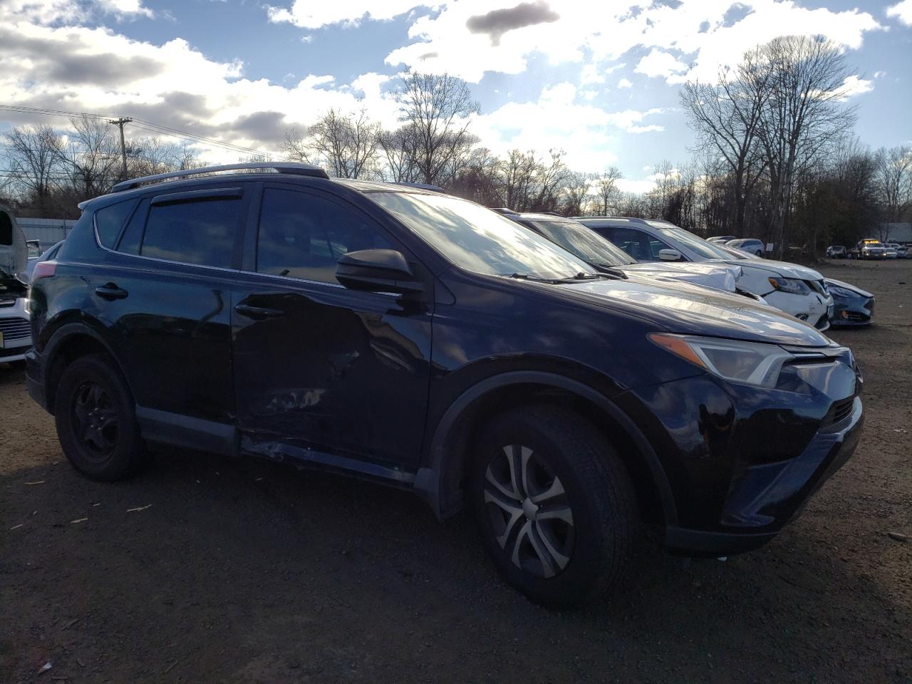 VIN 2T3BFREV9GW465575 2016 TOYOTA RAV4 no.4