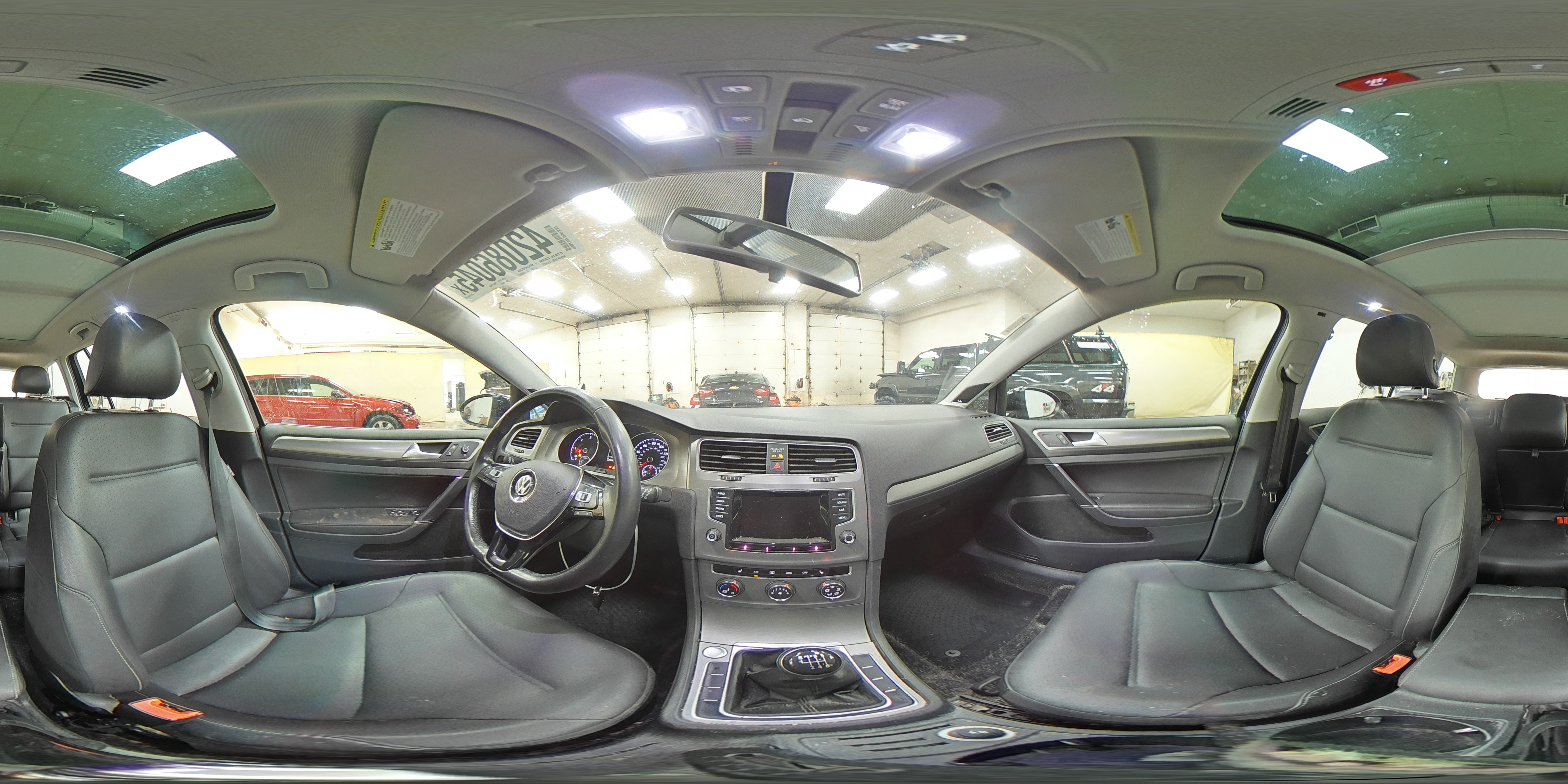 2015 Volkswagen Golf - Image 14