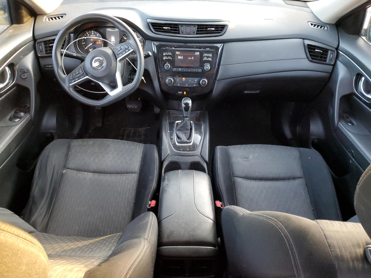 2017 Nissan Rogue - Image 8