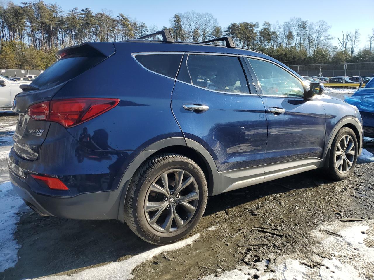 2018 Hyundai Santa Fe - Image 3