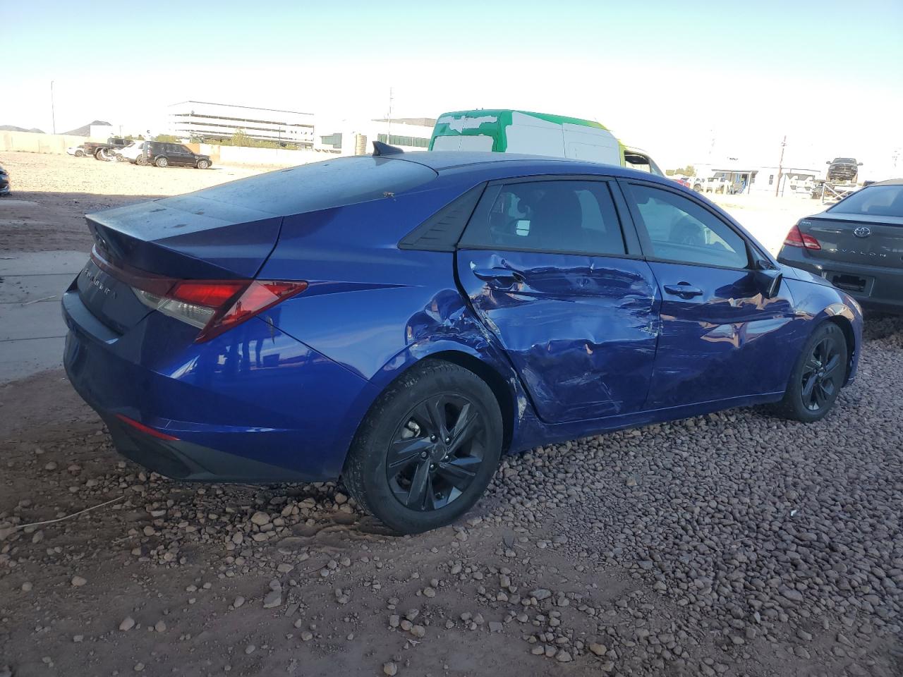 2022 Hyundai Elantra - Image 3