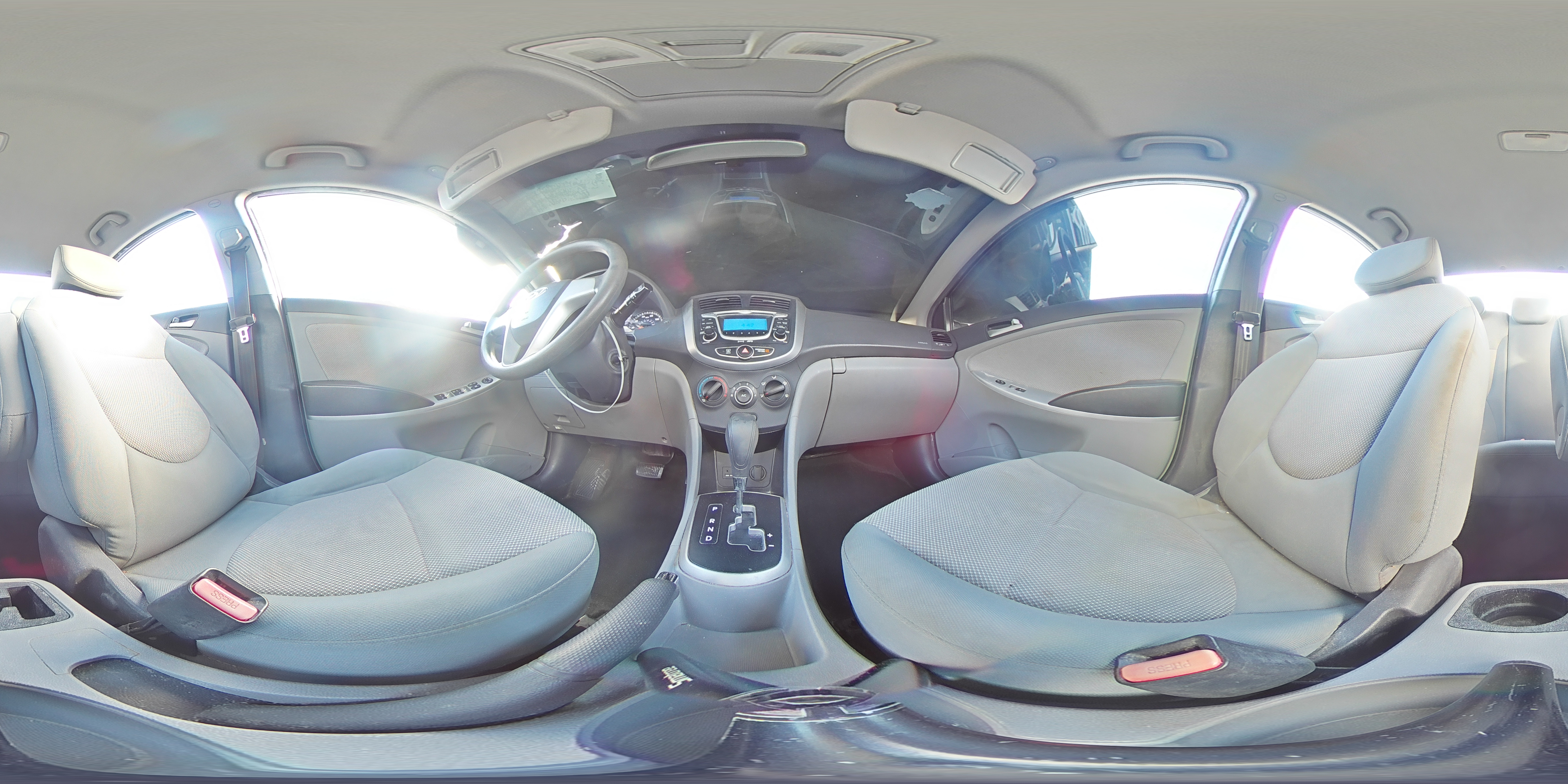 2013 Hyundai Accent - Image 14