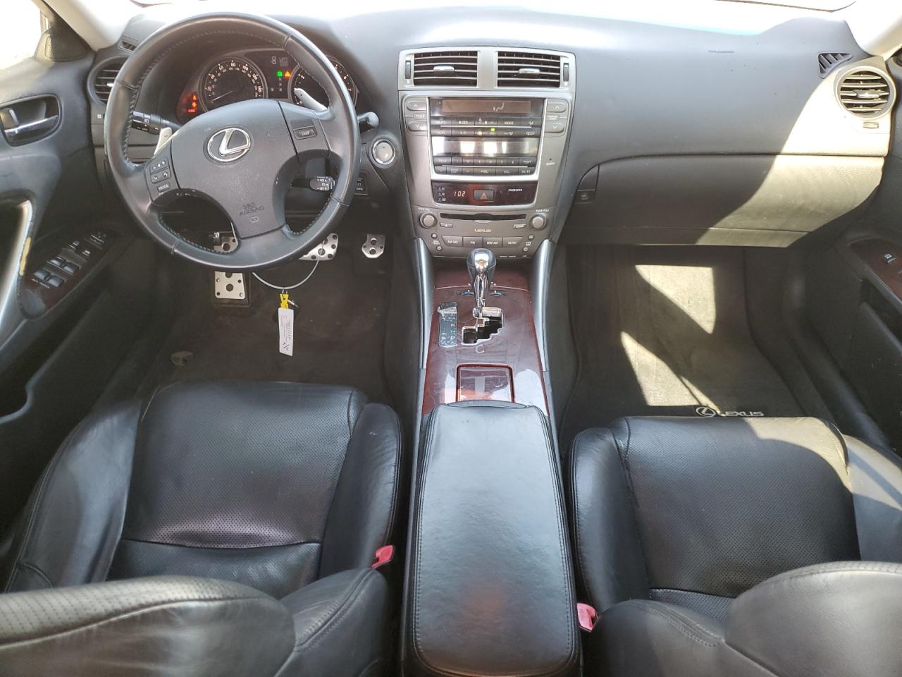 2007 Lexus IS - Image 8
