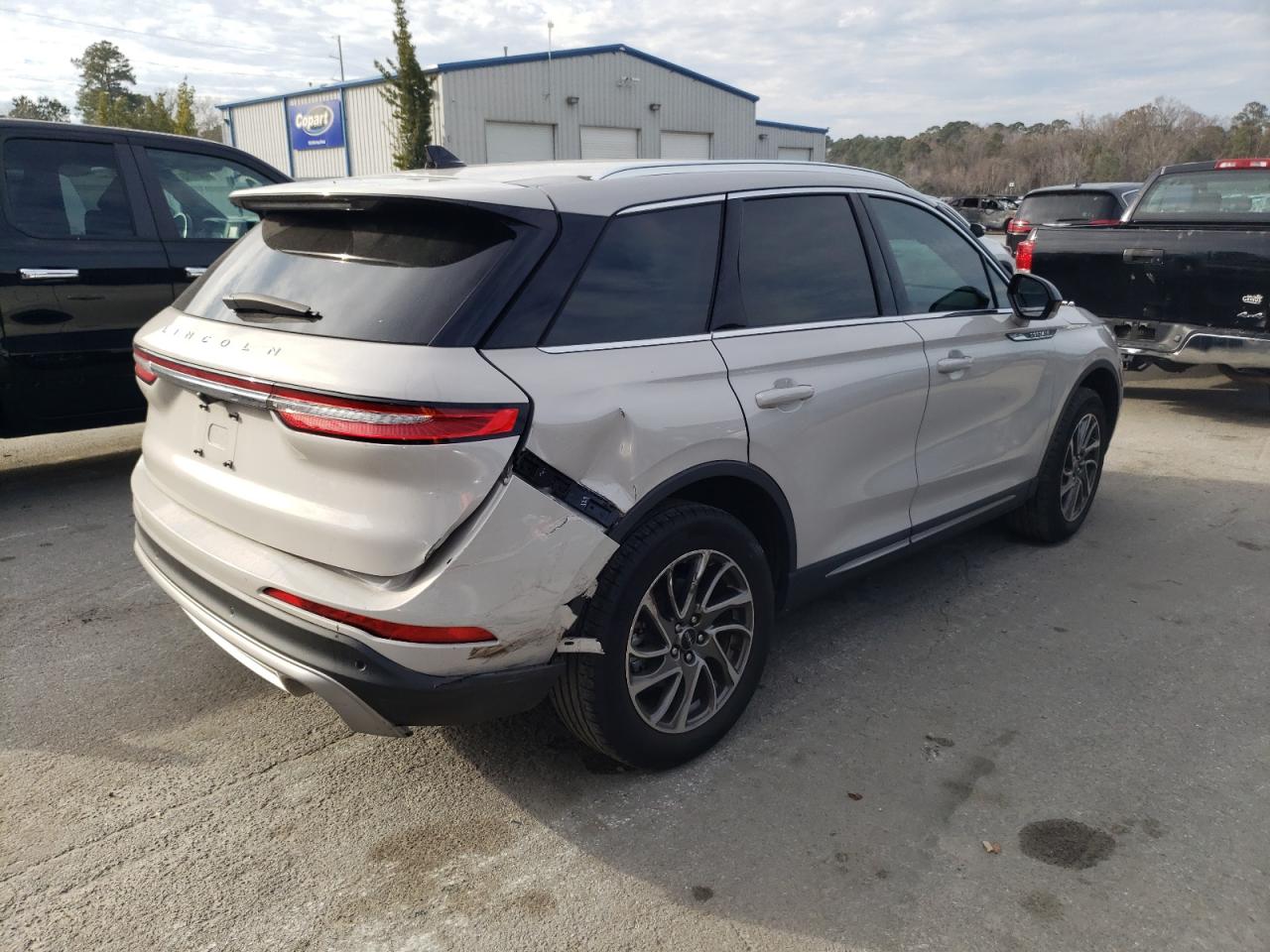 2021 Lincoln Corsair - Image 3