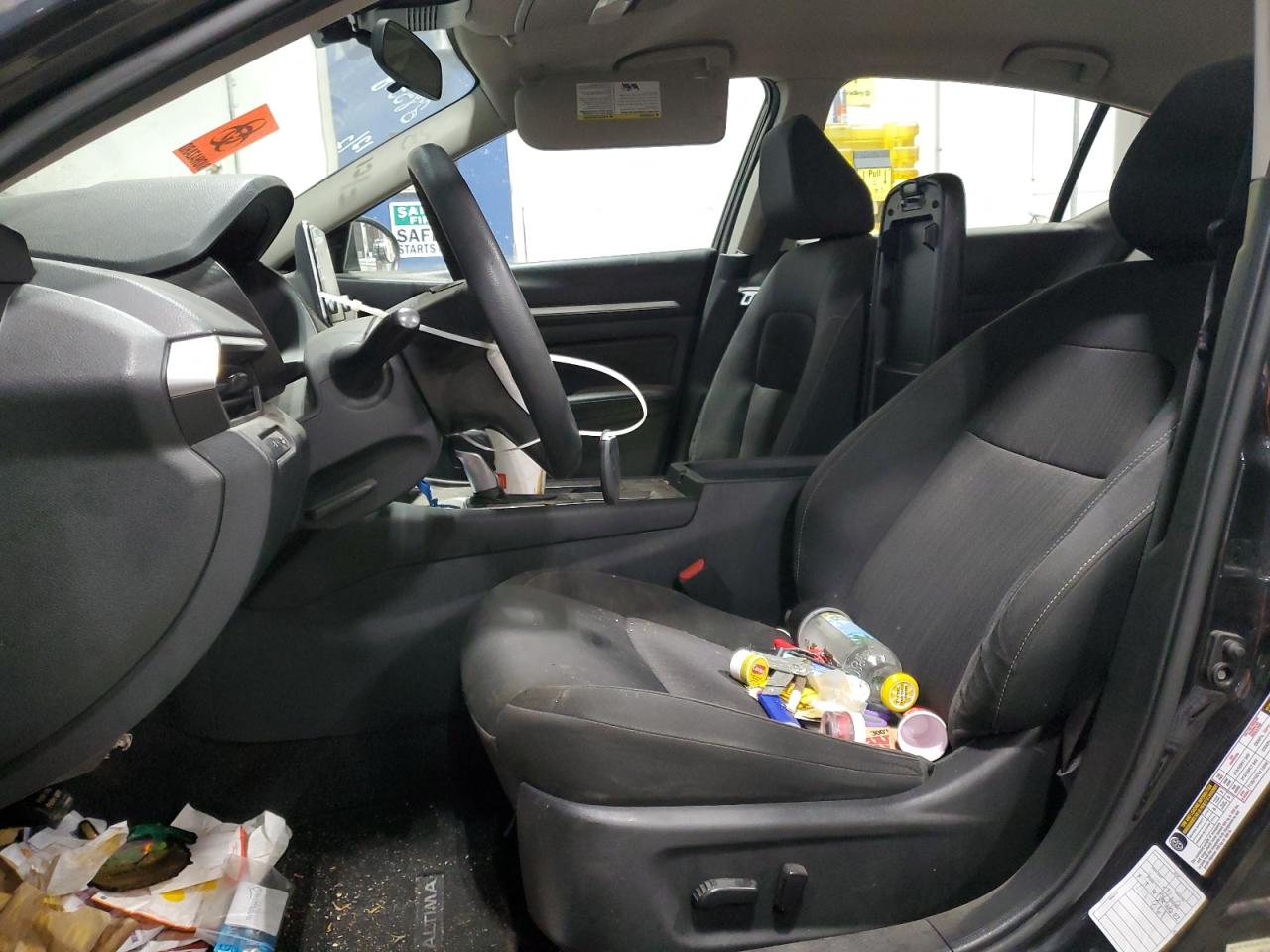 2021 Nissan Altima - Image 7