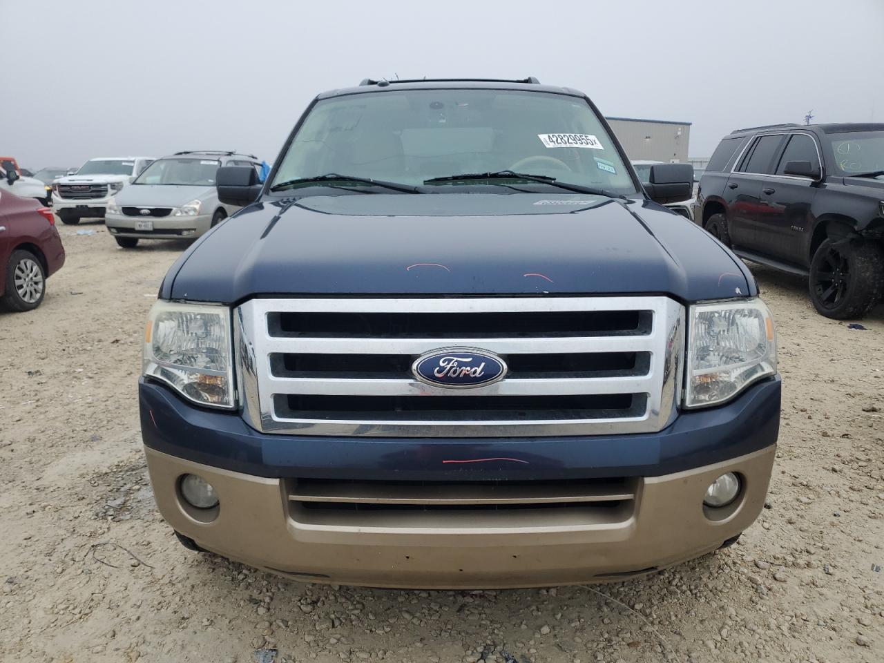 2013 Ford Expedition - Image 5