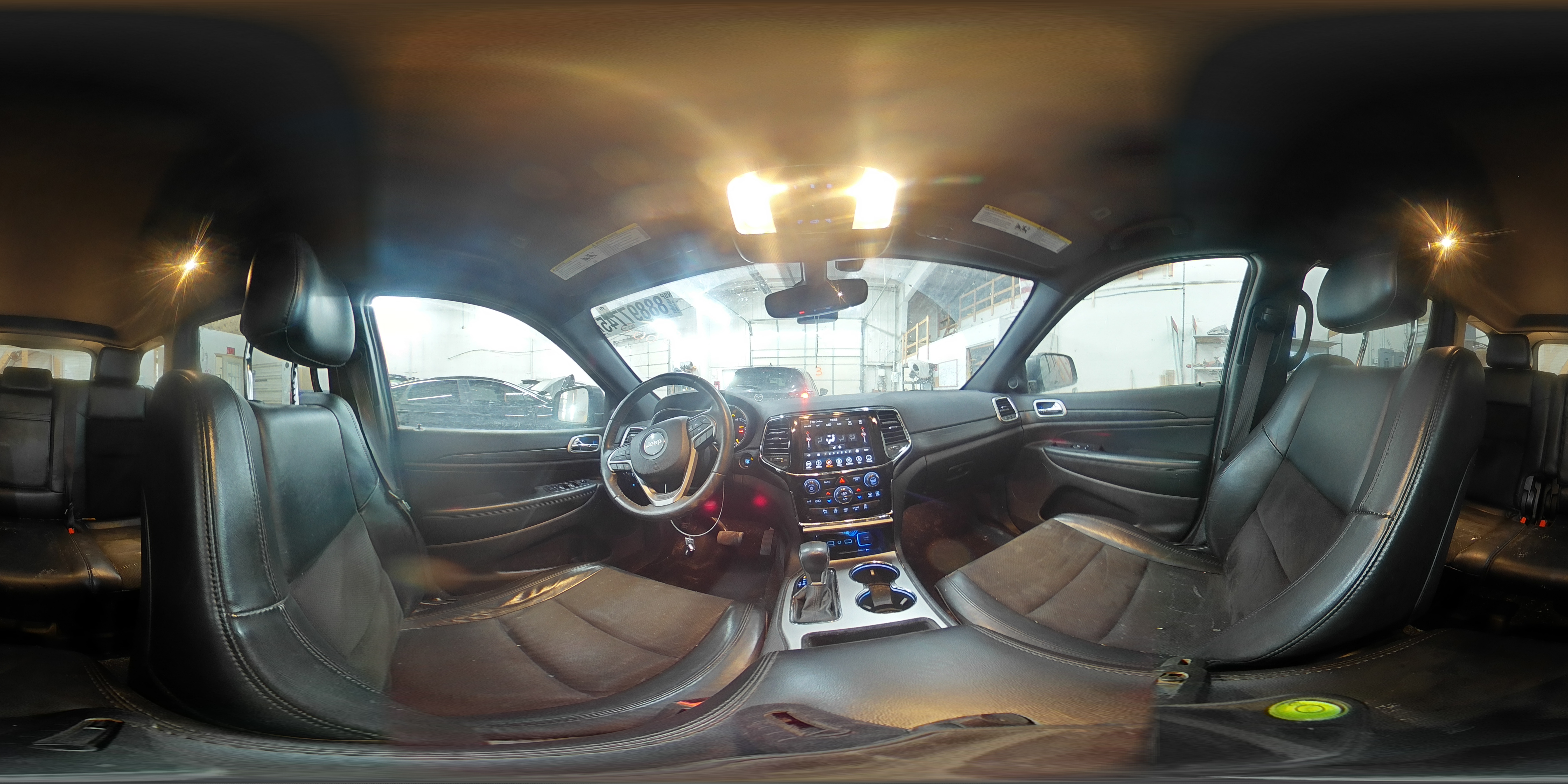 2019 Jeep Grand Cherokee - Image 13