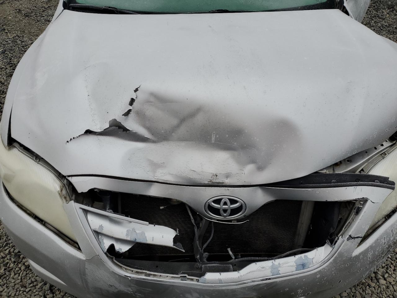 2010 Toyota Camry - Image 11