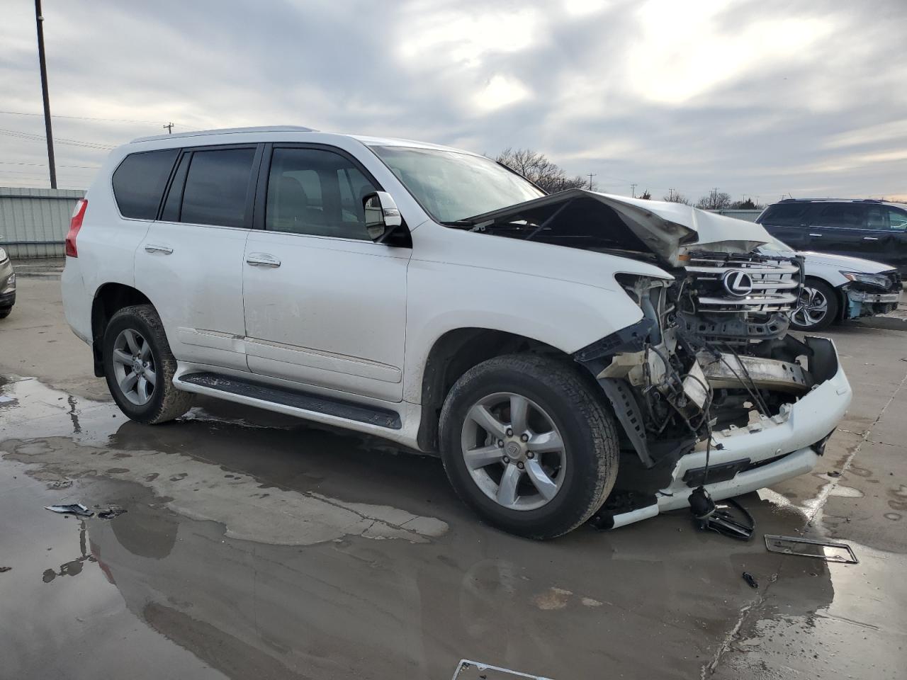 2011 Lexus GX - Image 4
