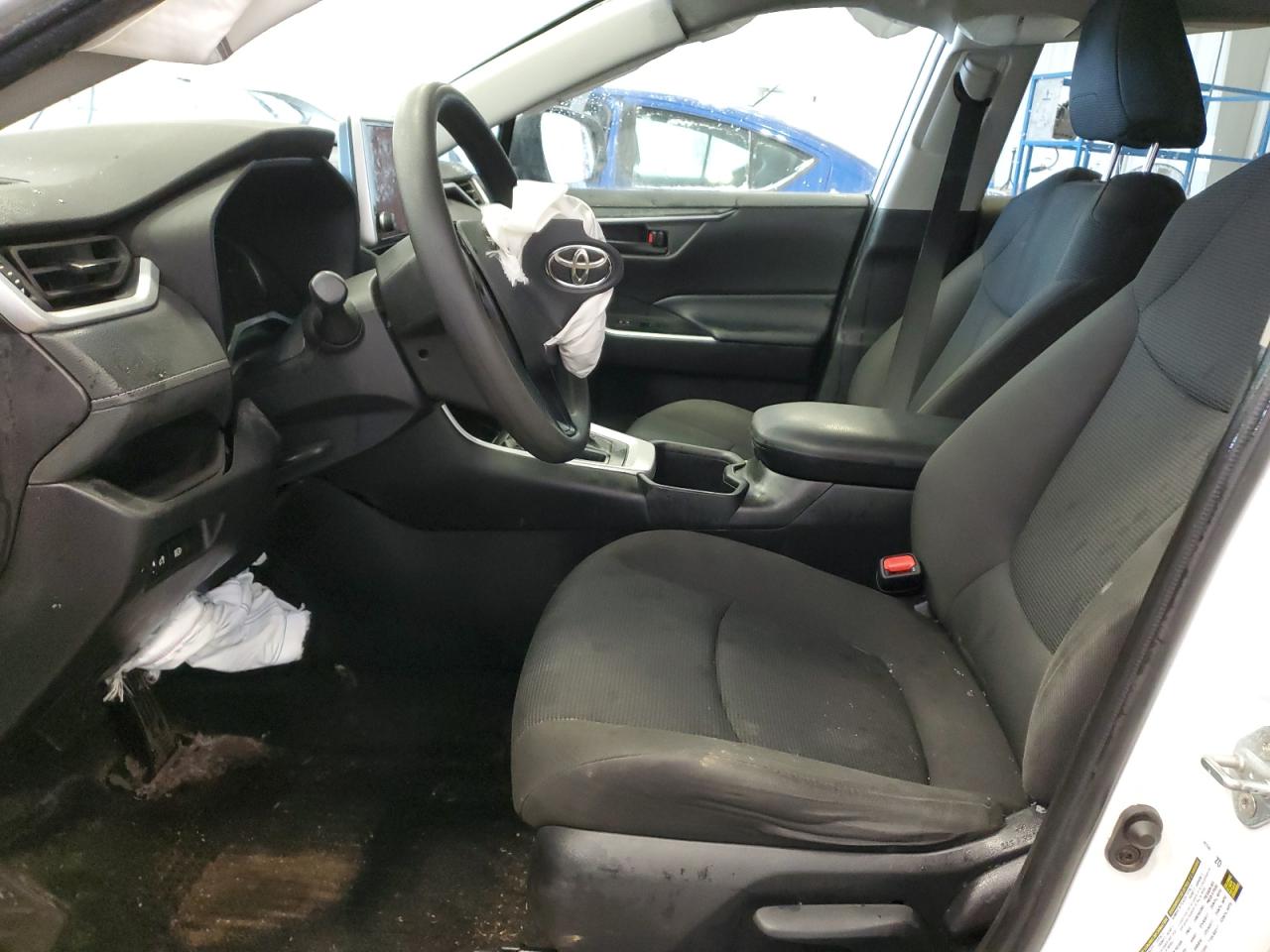 2024 Toyota RAV 4 - Image 7