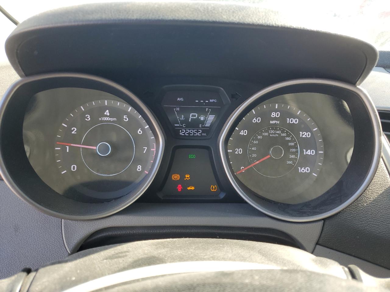 2016 Hyundai Elantra - Image 9