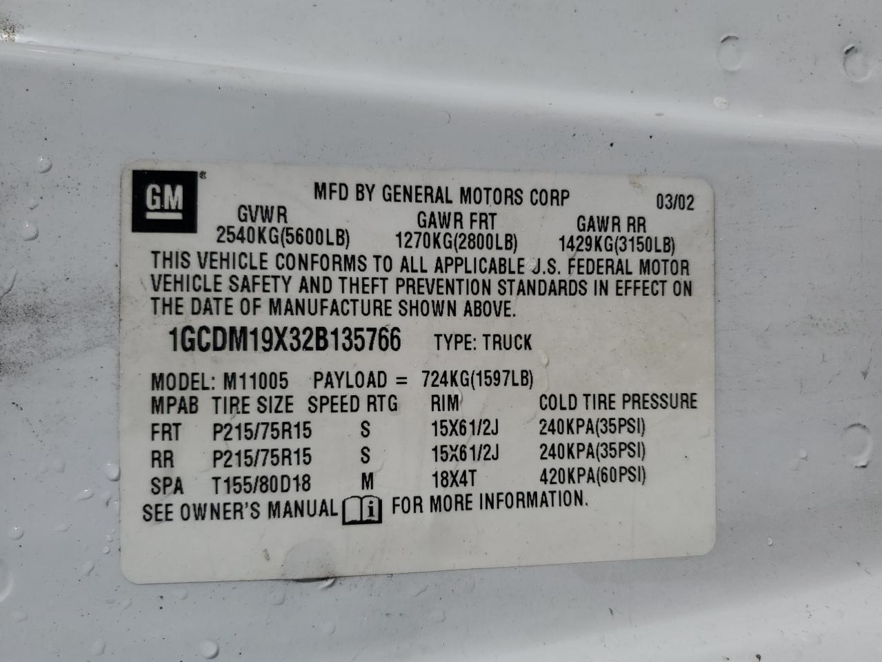 2002 Chevrolet Astro - Image 13