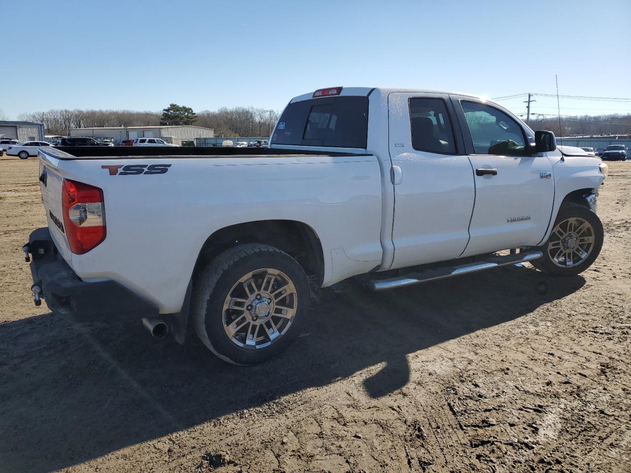 2014 Toyota Tundra - Image 3
