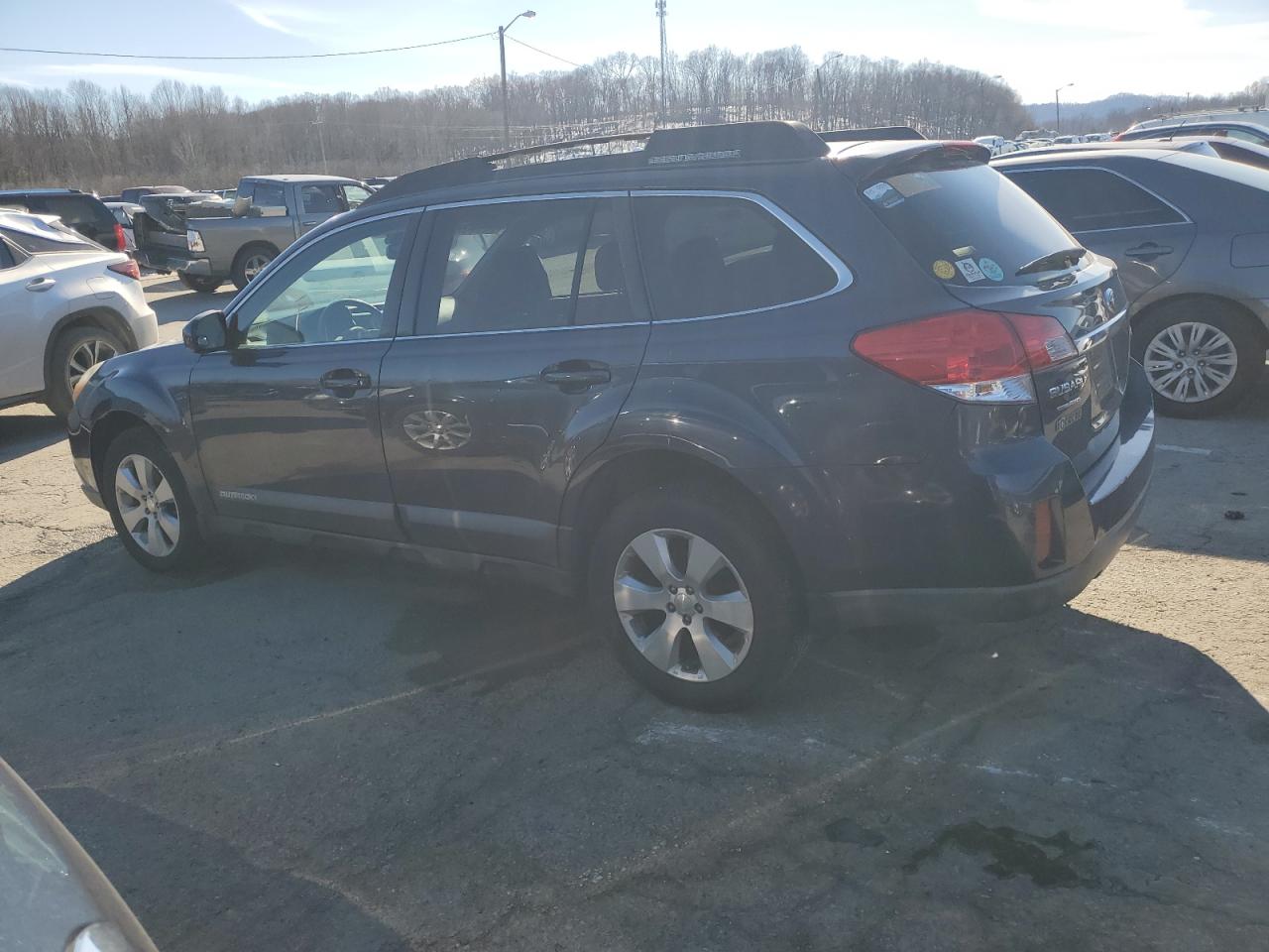 2010 Subaru Outback - Image 2