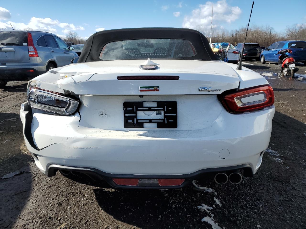 2019 Fiat 124 Spider - Image 6
