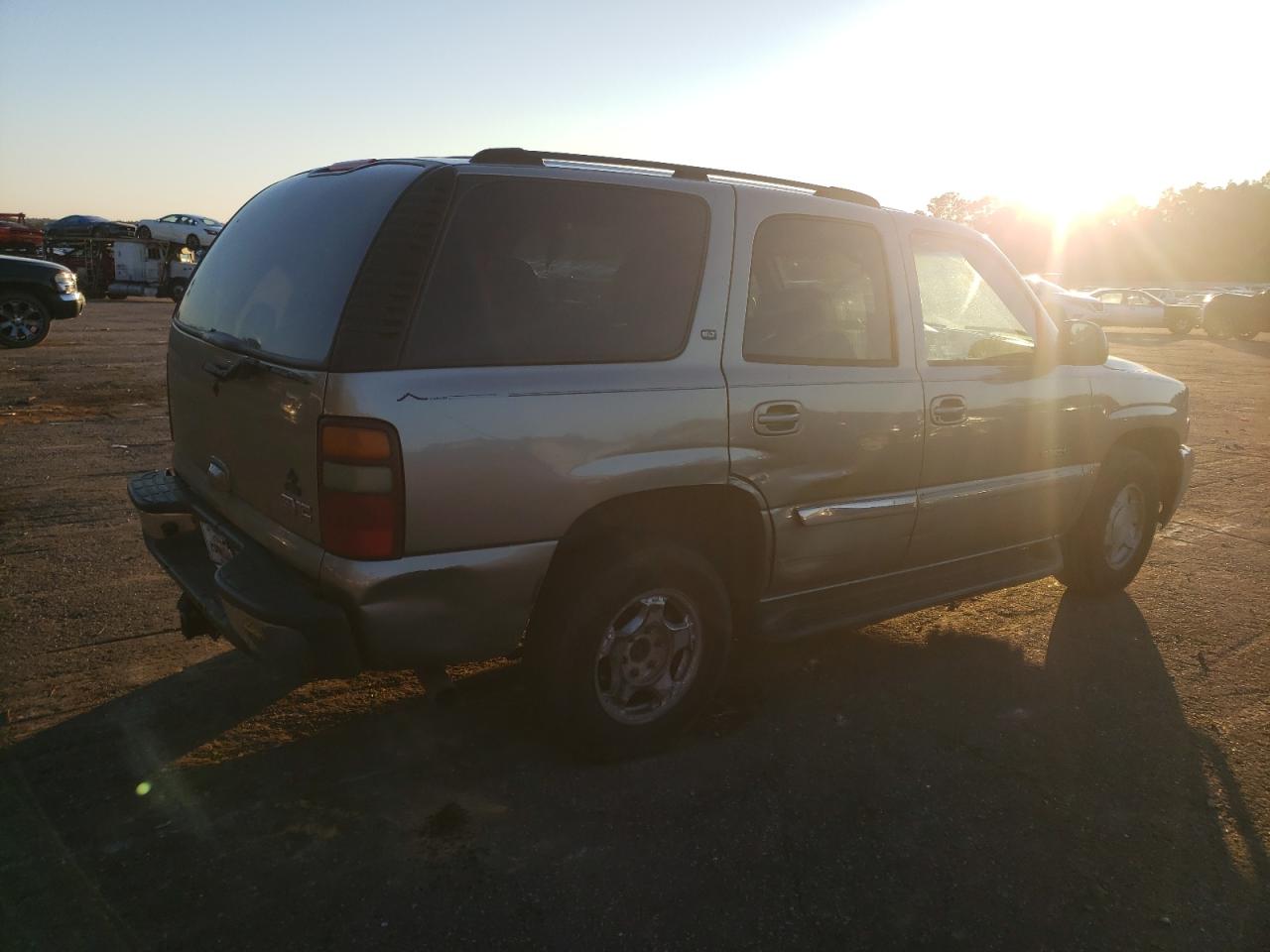 2003 GMC Yukon - Image 3