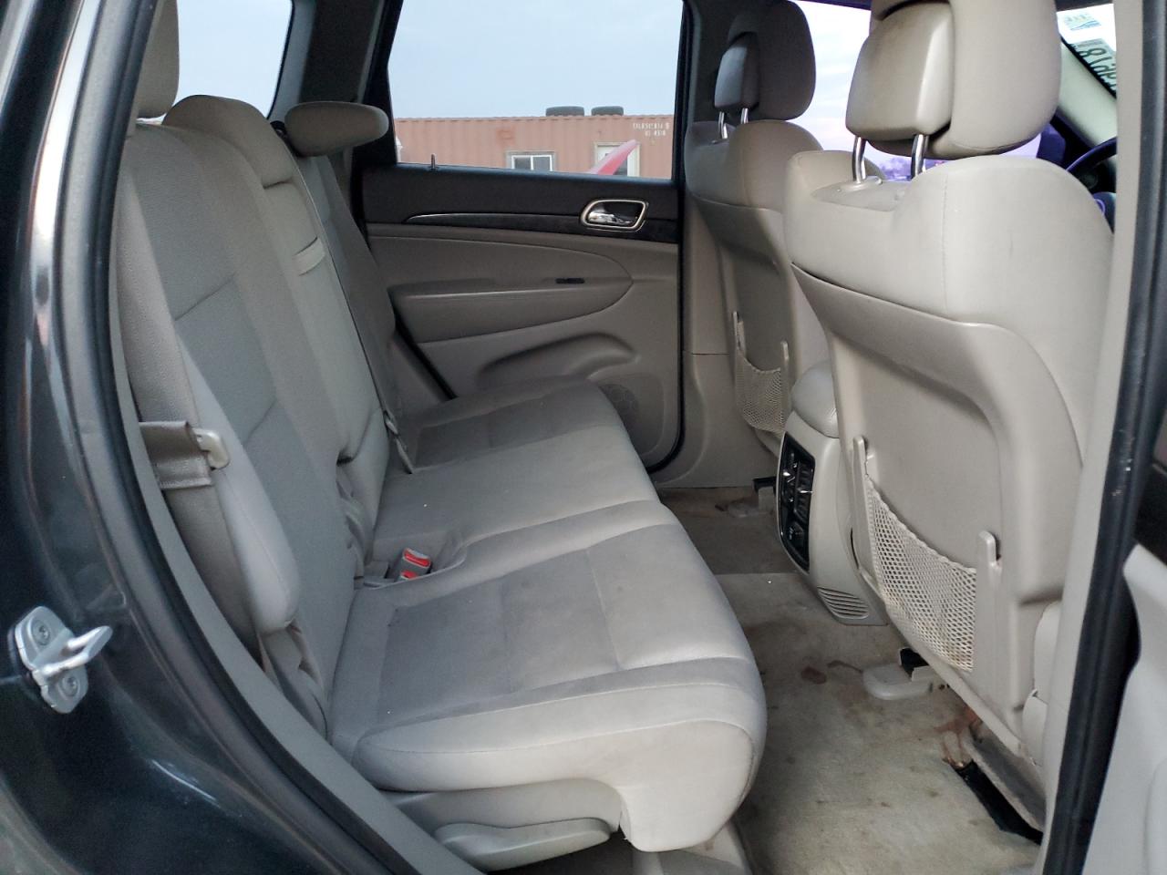 2011 Jeep Grand Cherokee - Image 10
