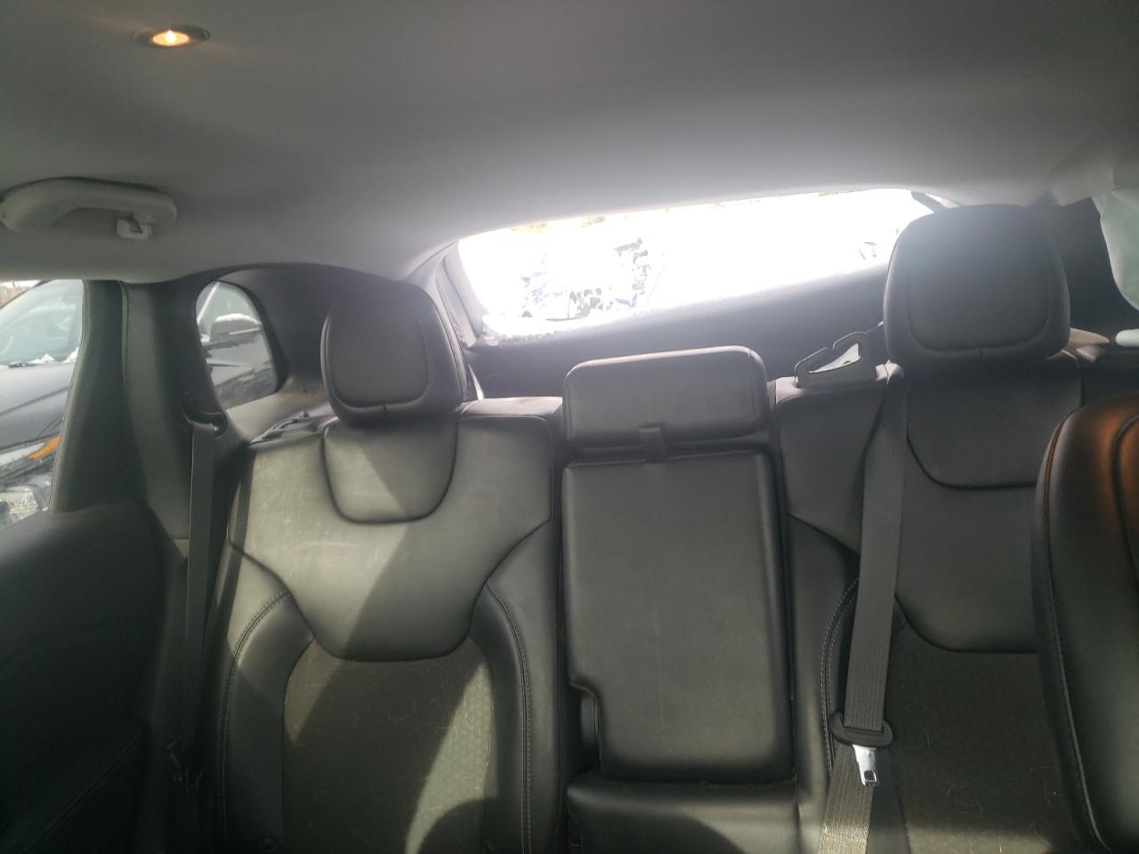 2019 Jeep Grand Cherokee - Image 10