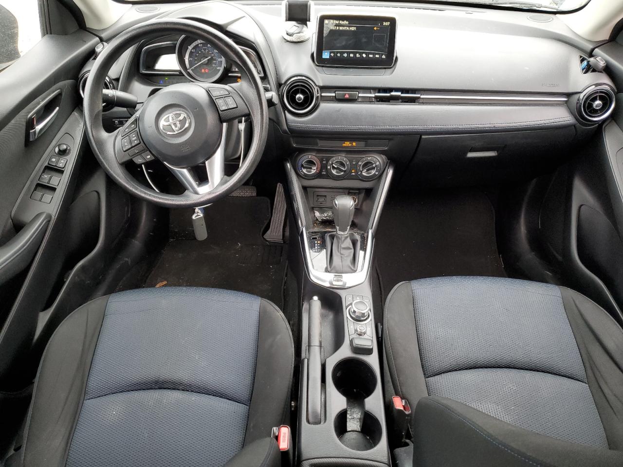 2018 Toyota Yaris - Image 8
