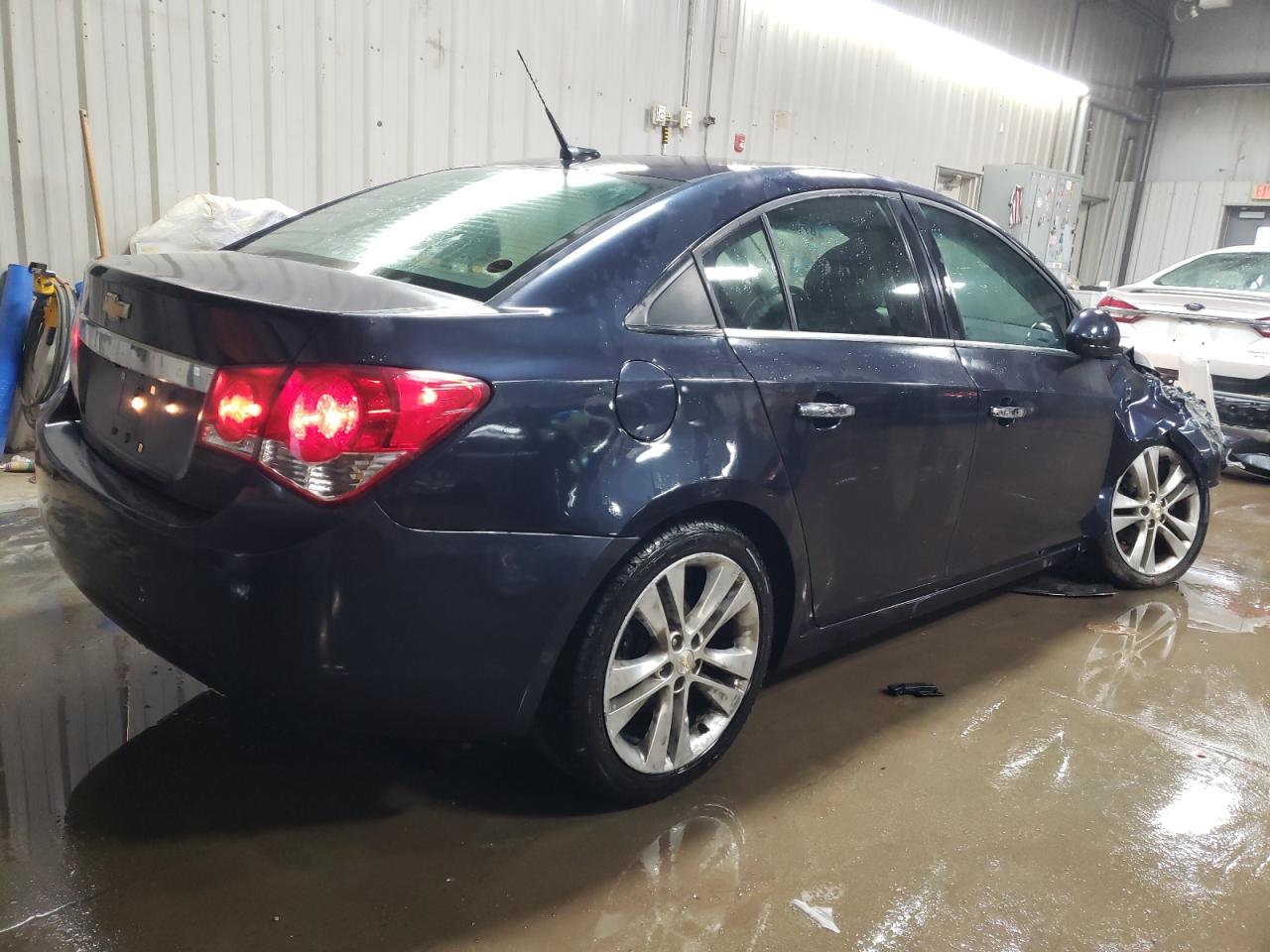 2014 Chevrolet Cruze - Image 3