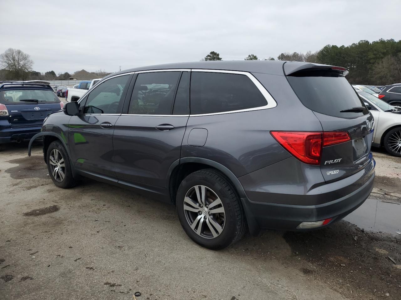2017 Honda Pilot - Image 2