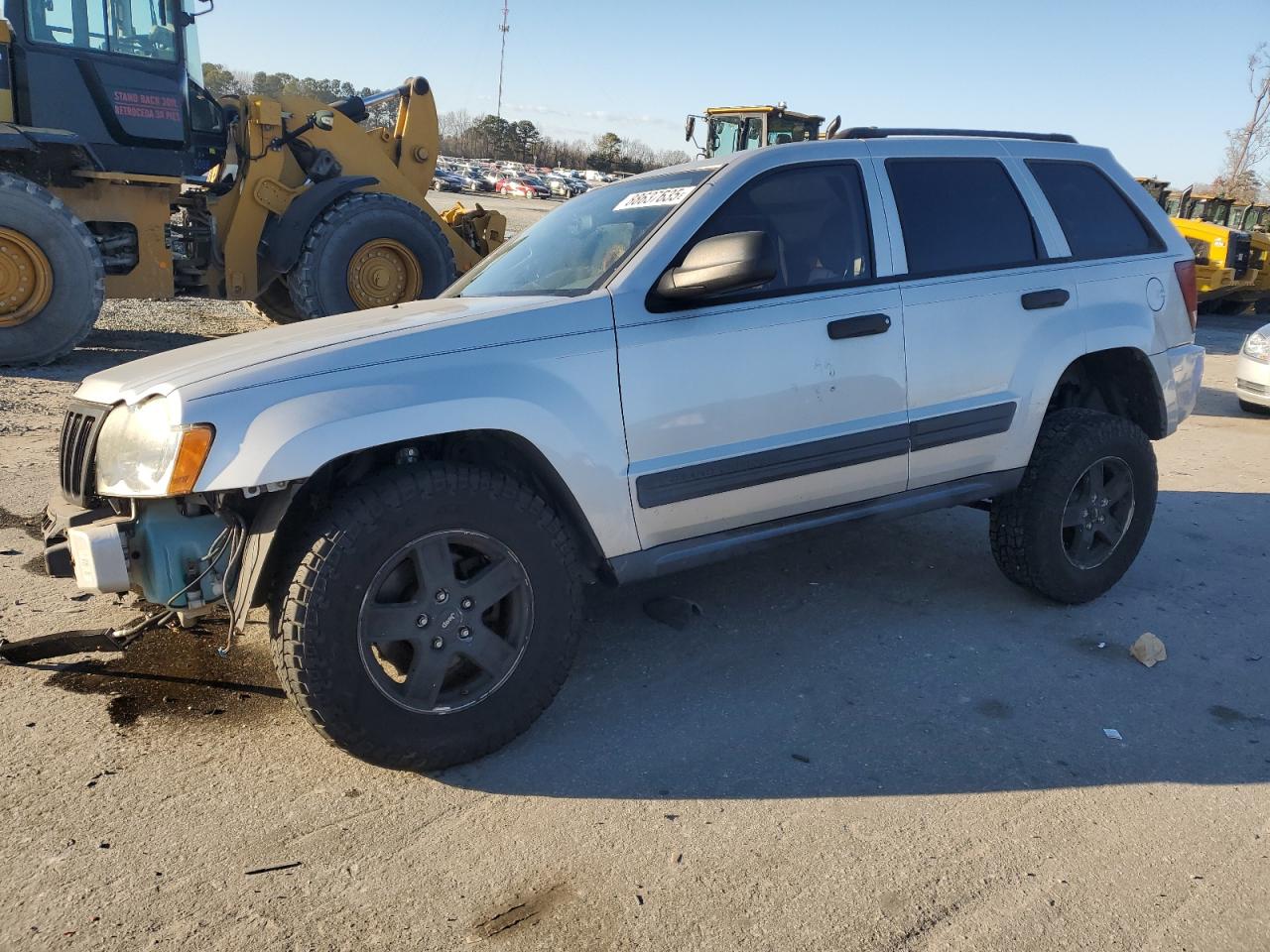 2006 Jeep Grand Cherokee - Image 1