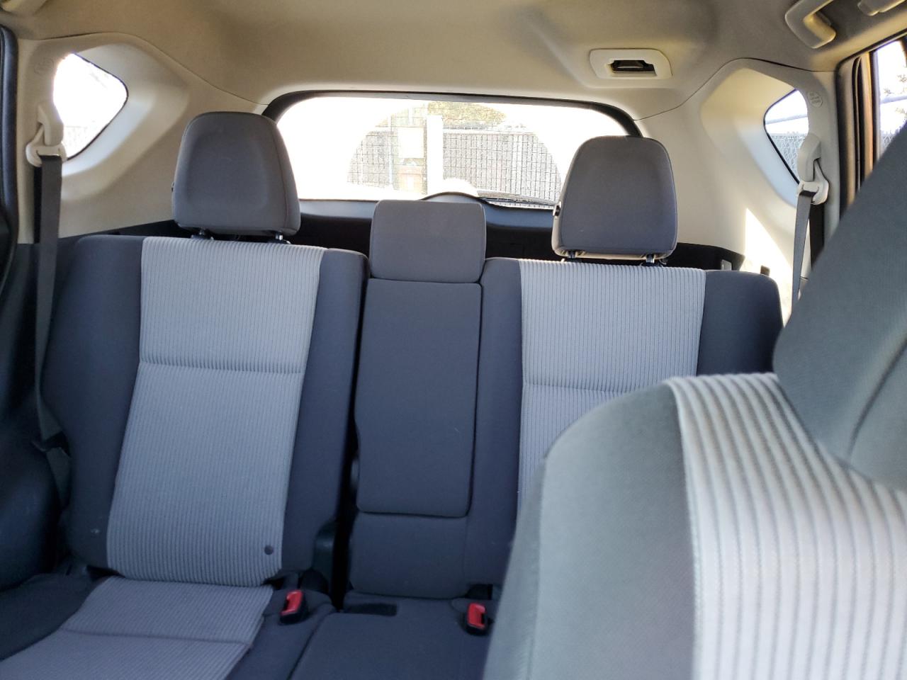 2014 Toyota RAV 4 - Image 10