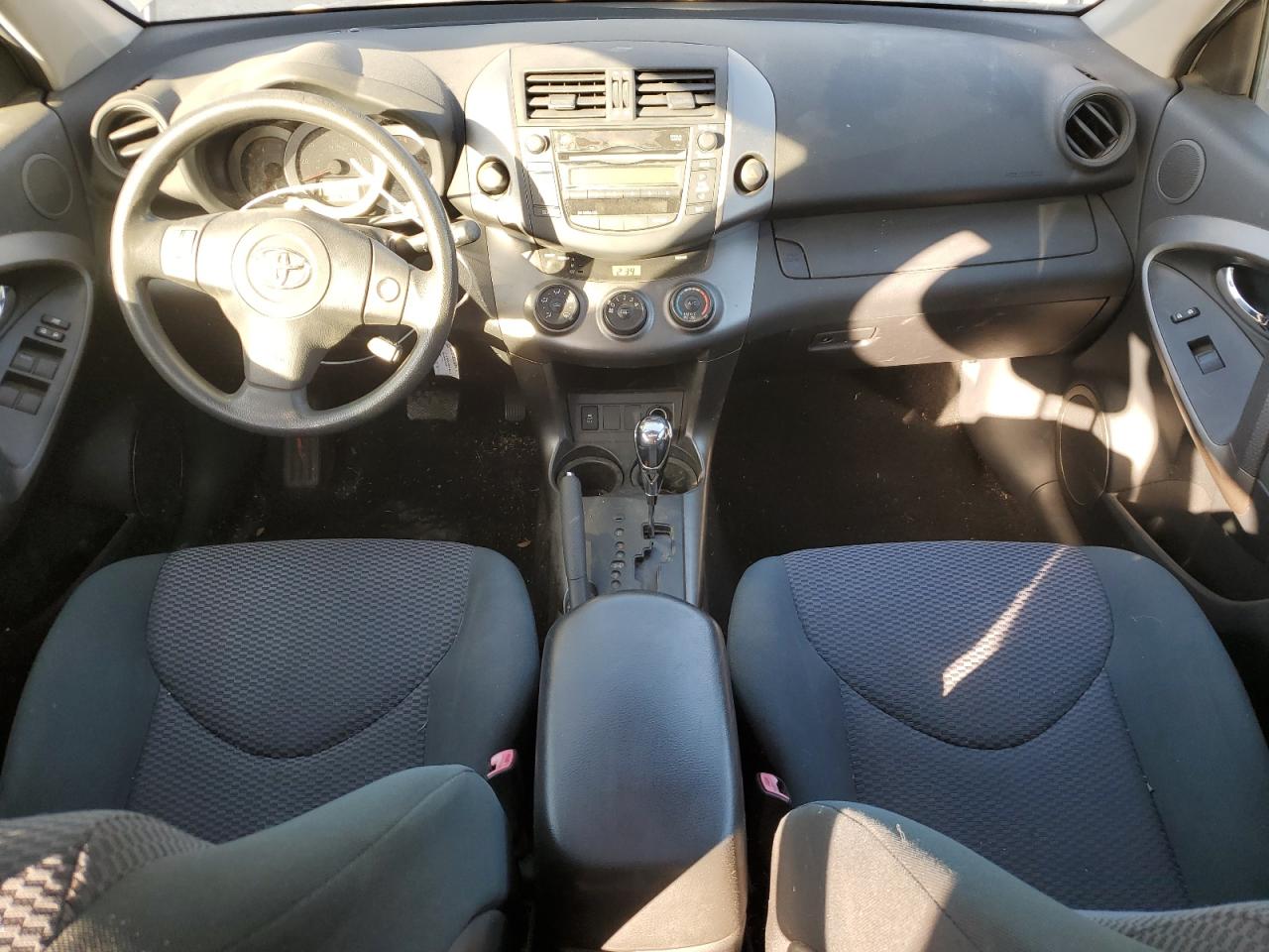 2011 Toyota RAV 4 - Image 8