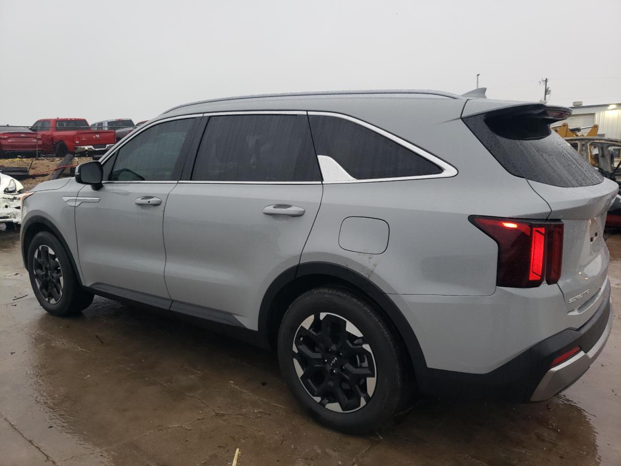 2024 Kia Sorento - Image 2