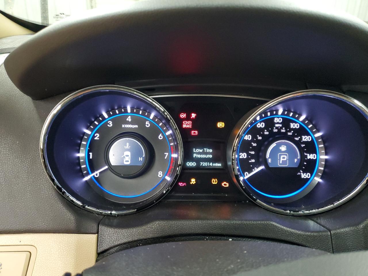 2014 Hyundai Sonata - Image 9