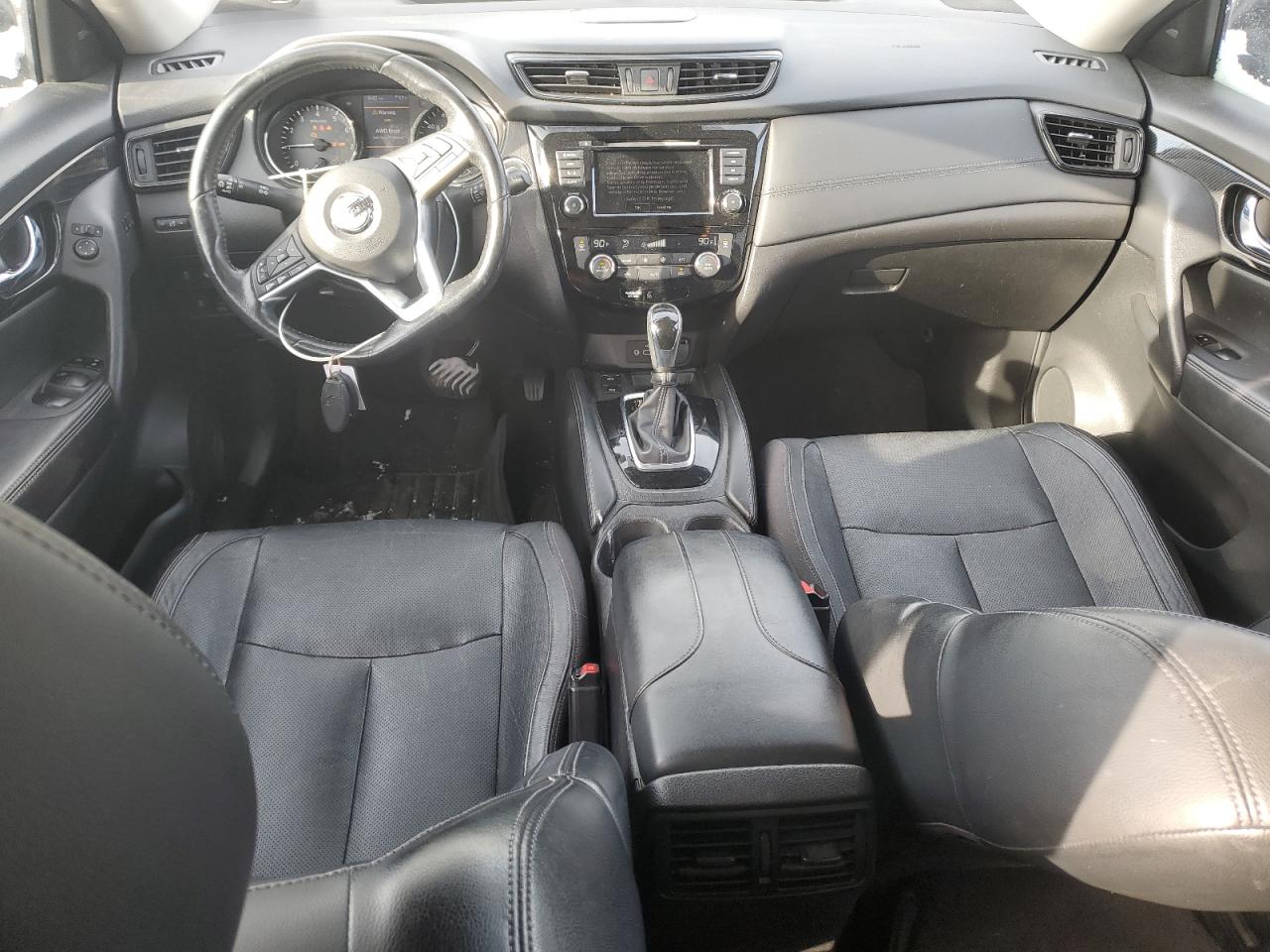 2018 Nissan Rogue - Image 8