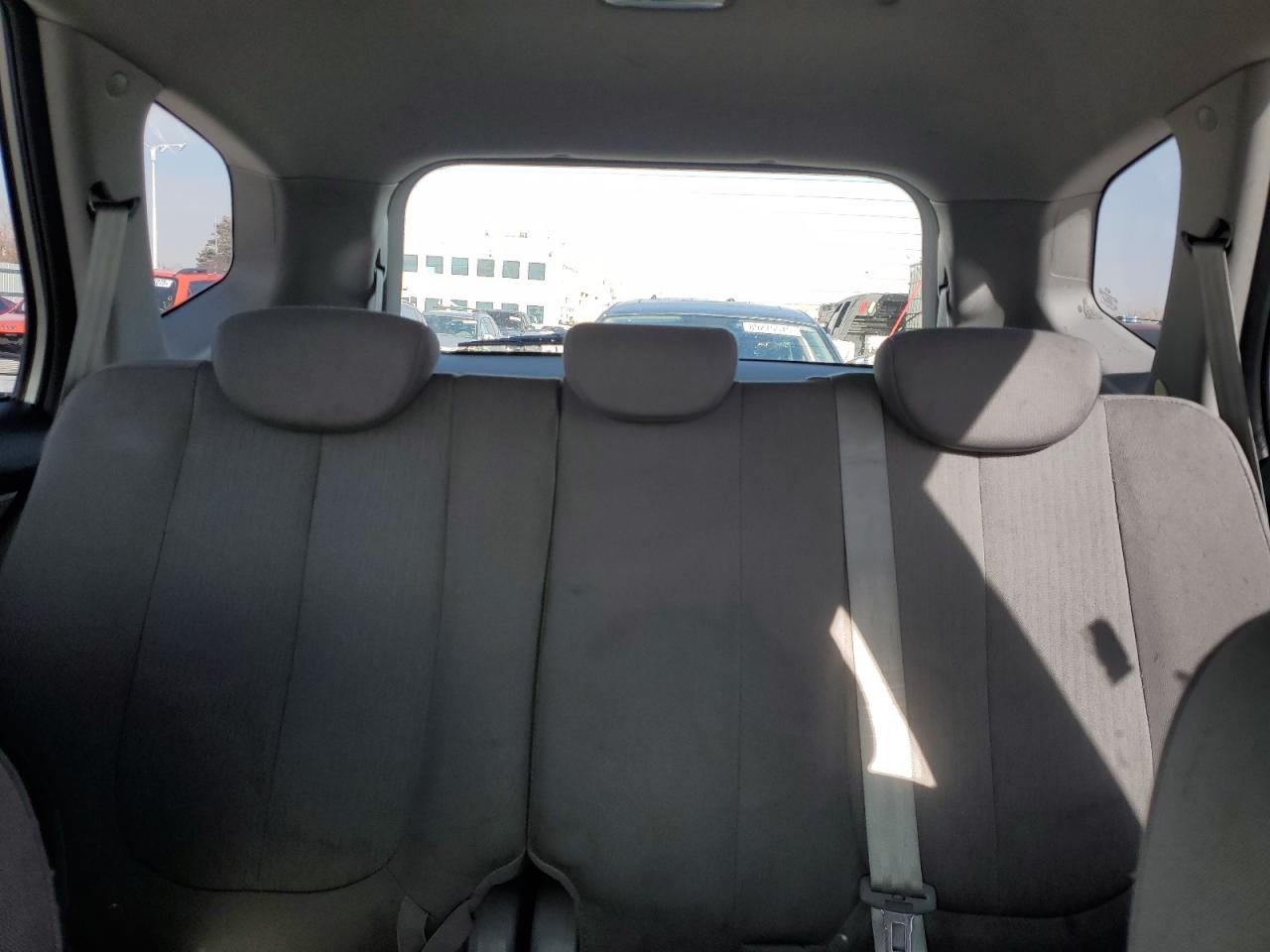 2009 Kia Rondo - Image 10