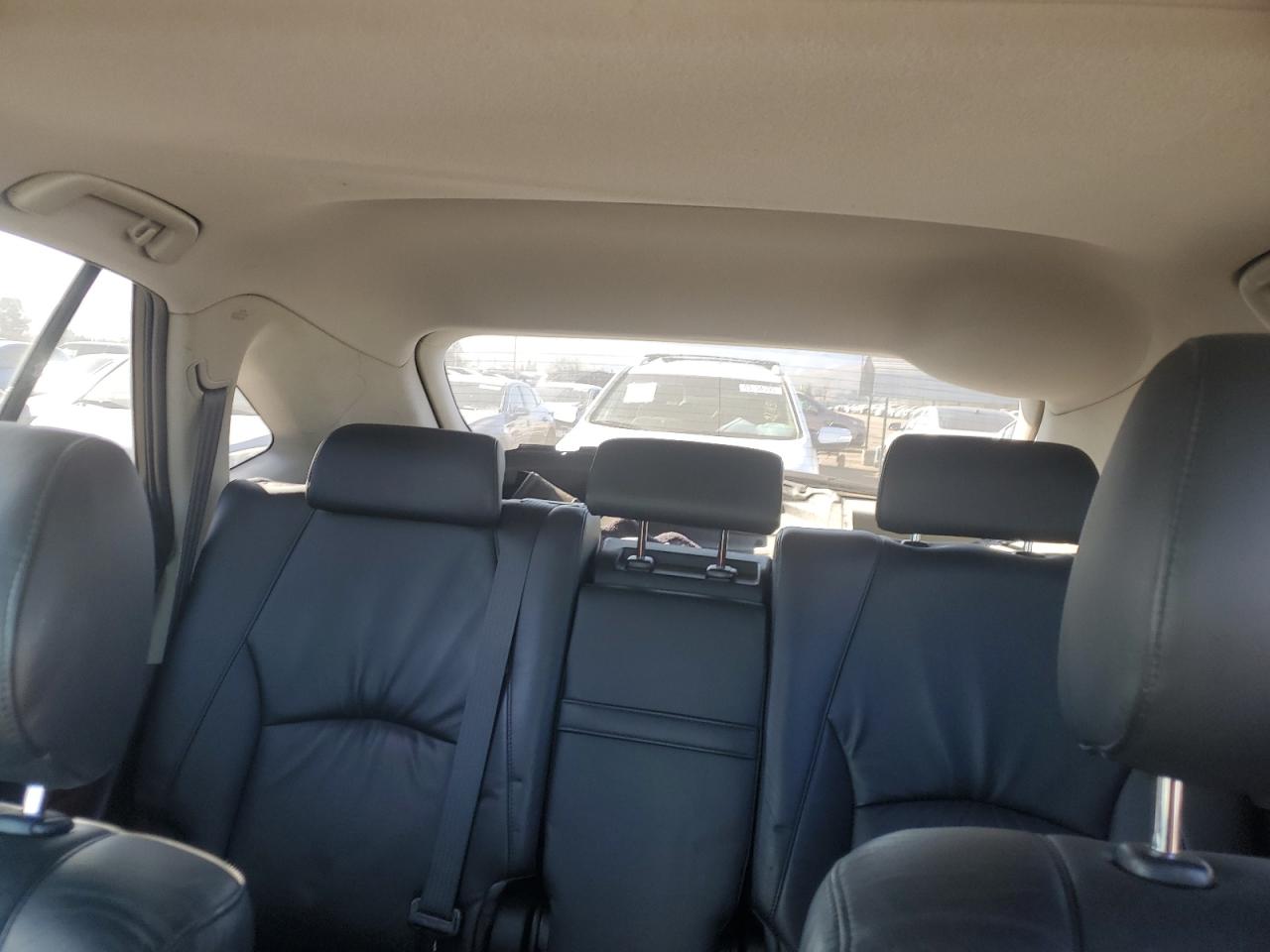 2004 Lexus RX - Image 10
