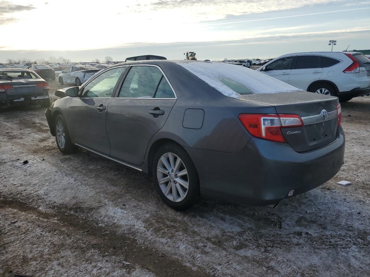 2013 Toyota Camry - Image 2
