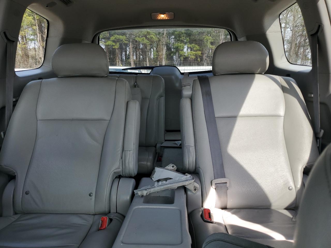 2012 Toyota Highlander - Image 10