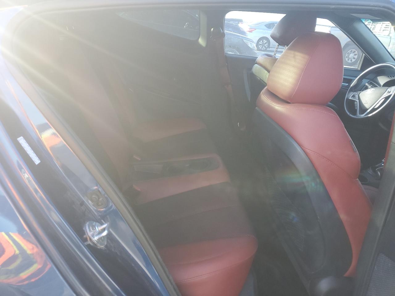 2016 Hyundai Veloster - Image 10