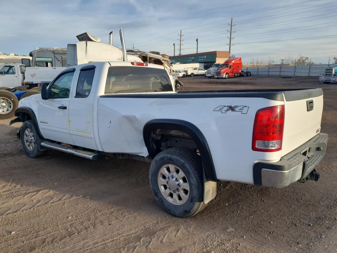 VIN 1GT523CG4DZ217644 2013 GMC SIERRA no.2