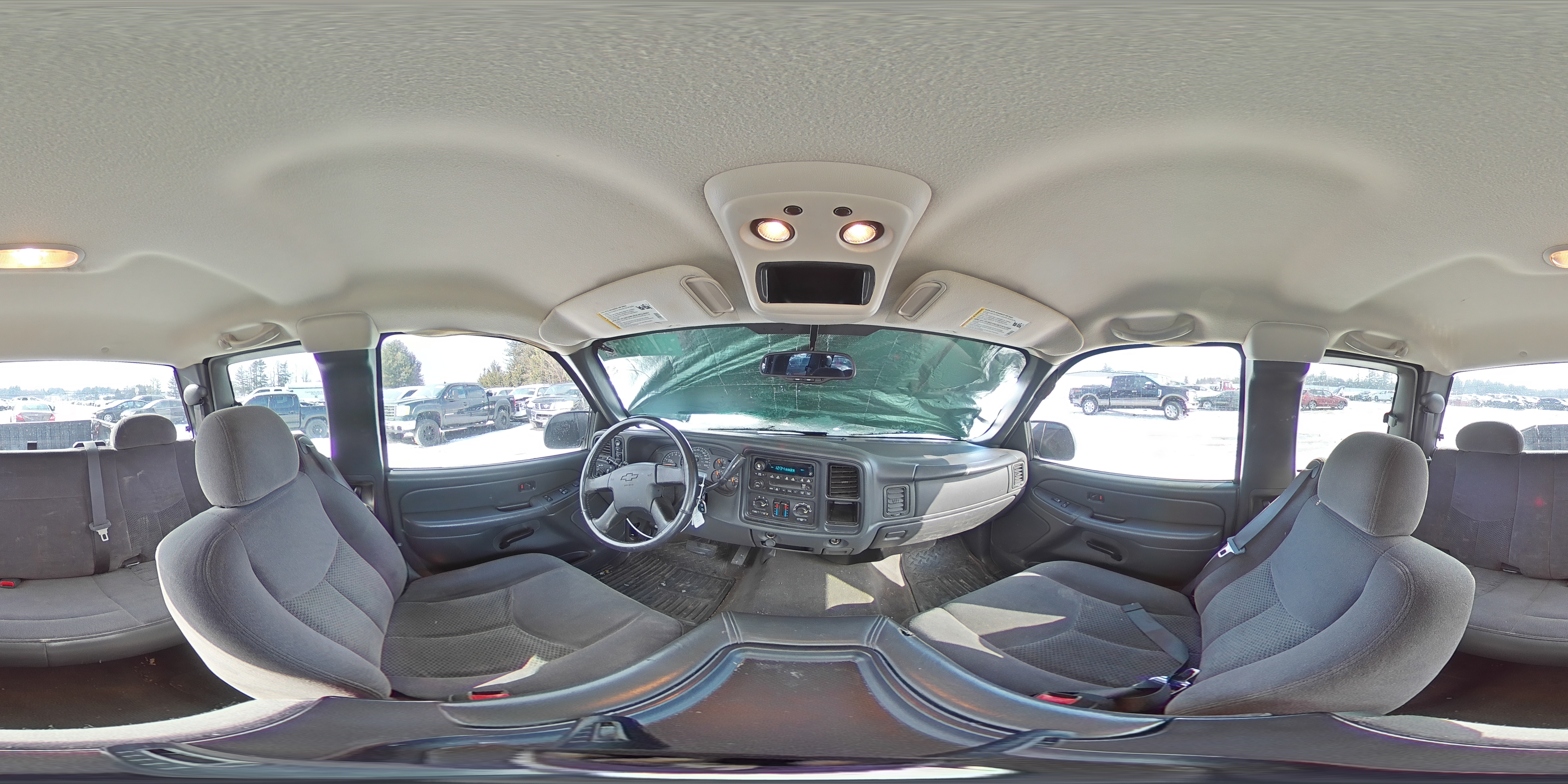 2006 Chevrolet Silverado - Image 13