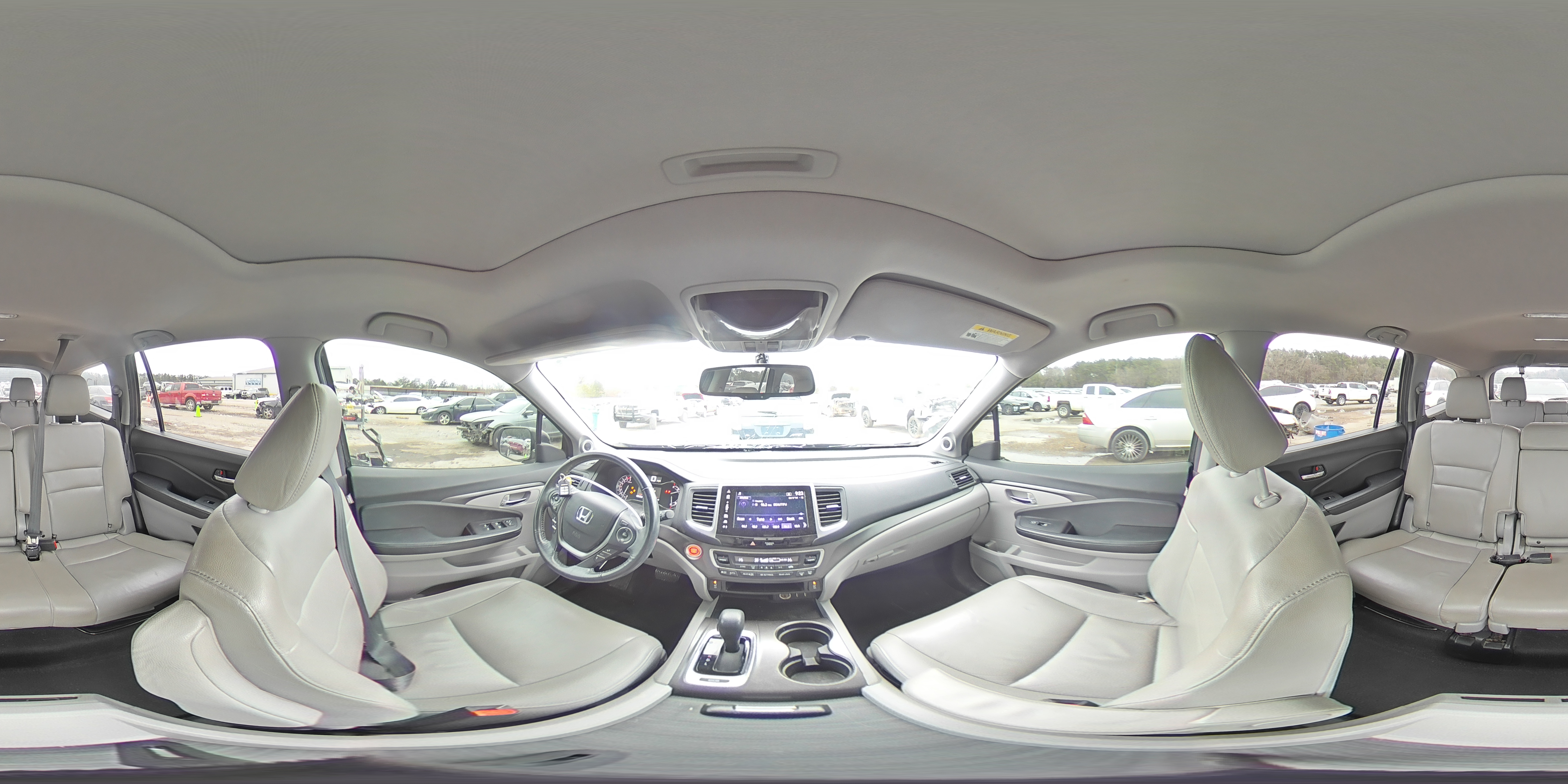 2017 Honda Pilot - Image 13
