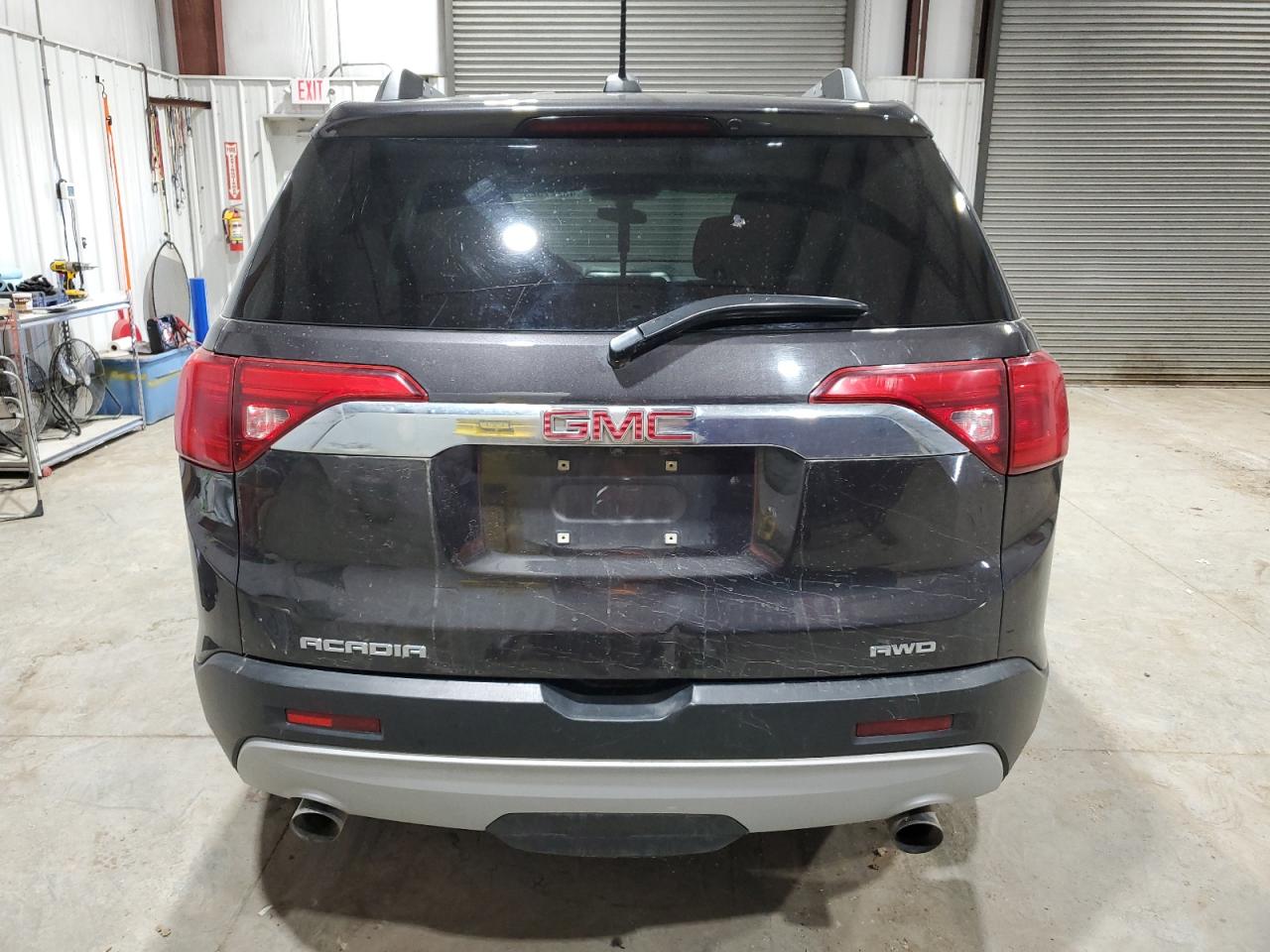2017 GMC Acadia - Image 6