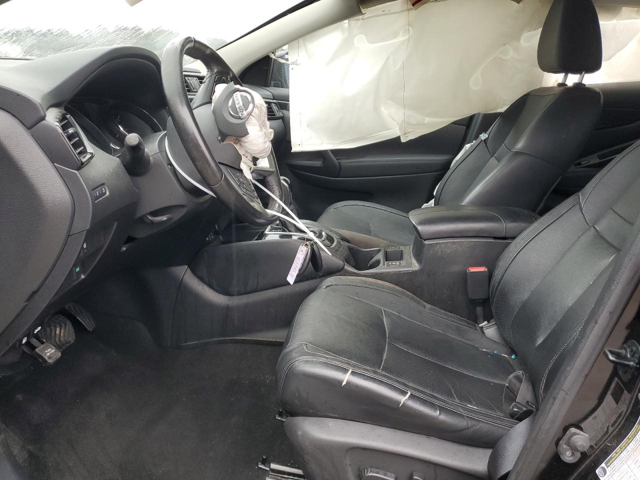 2018 Nissan Rogue - Image 7