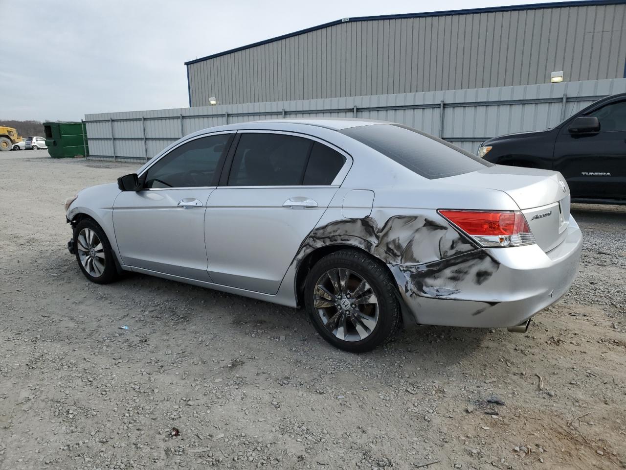 2009 Honda Accord - Image 2