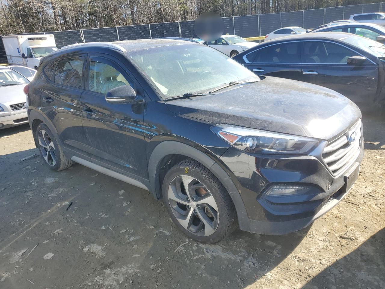 2017 Hyundai Tucson - Image 4
