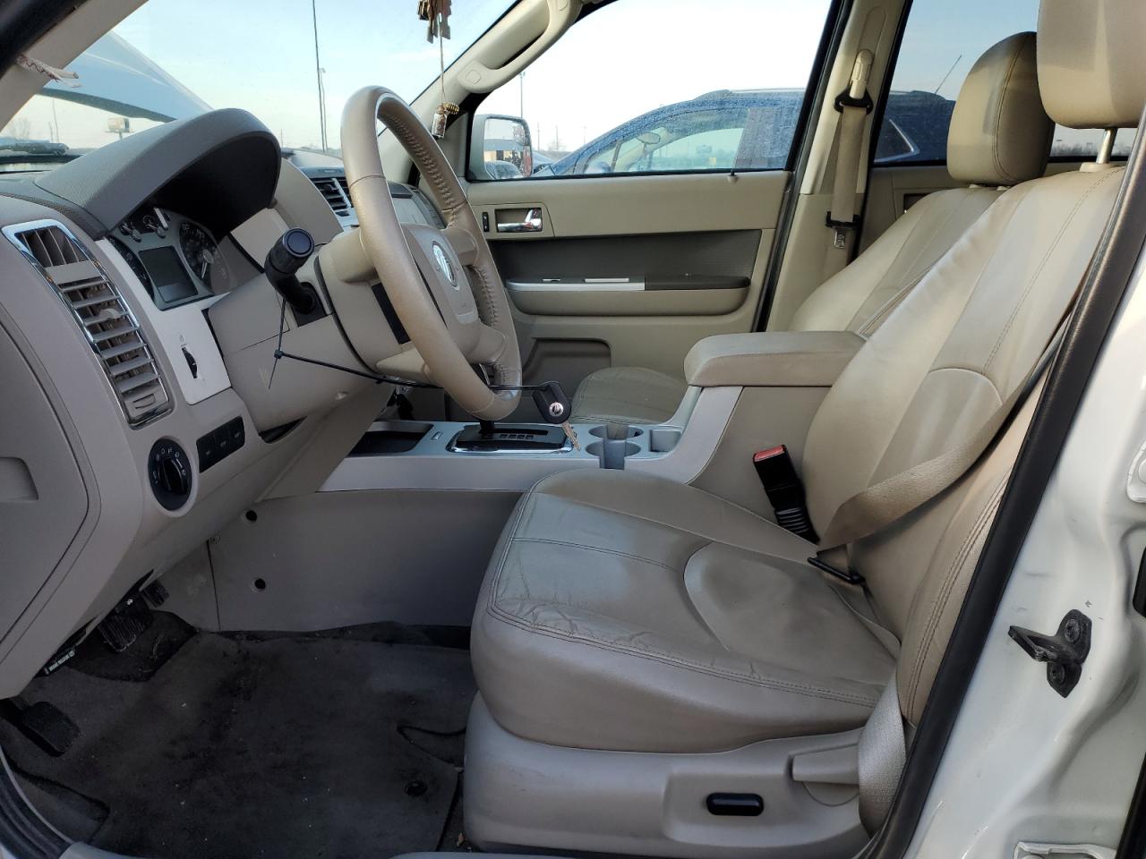 2010 Mercury Mariner - Image 7